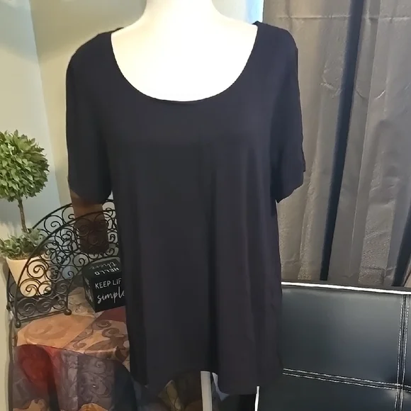 Philosophy Black Relaxed Short Sleeve Tee - Picture 1 of 3